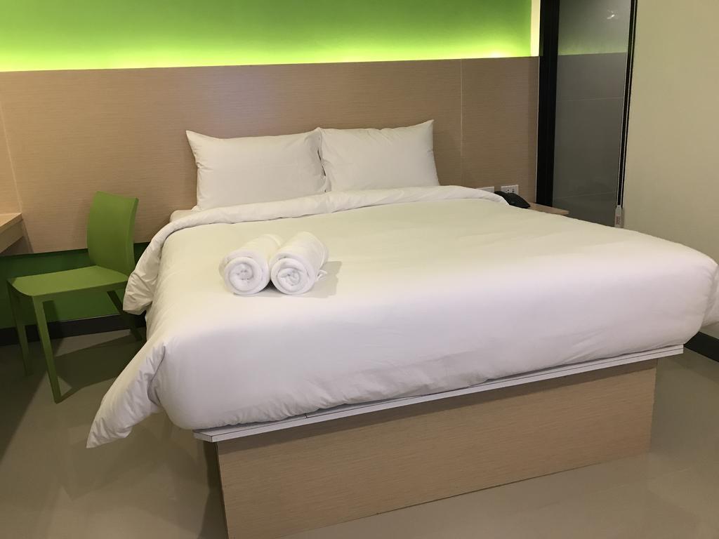 The Lephant Hotel Surat Thani Esterno foto