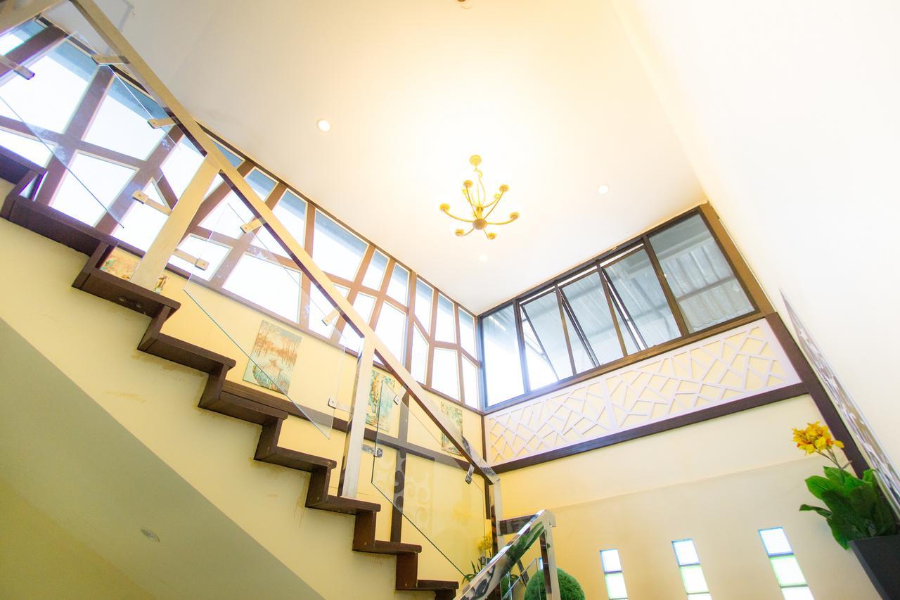 The Lephant Hotel Surat Thani Esterno foto